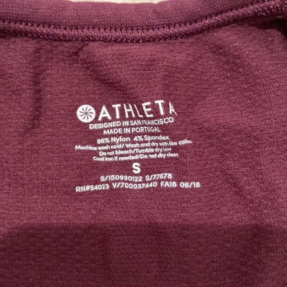 Athleta - Momentum Seamless Tee - Size S - Color Burgundy - Picture 4 of 7